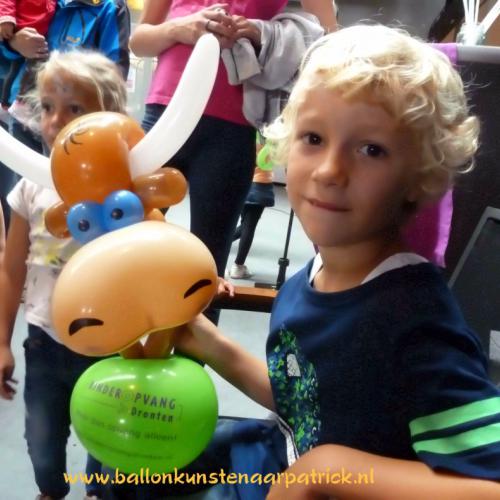 Reclameballon - Stier wm.jpg