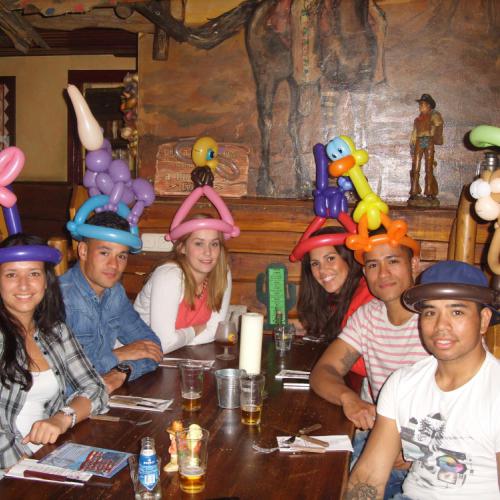 Restaurant - ballonnen aan tafel