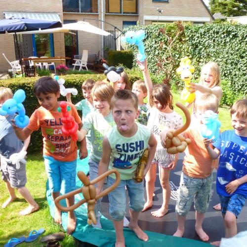 Na afloop van een jongensfeestje