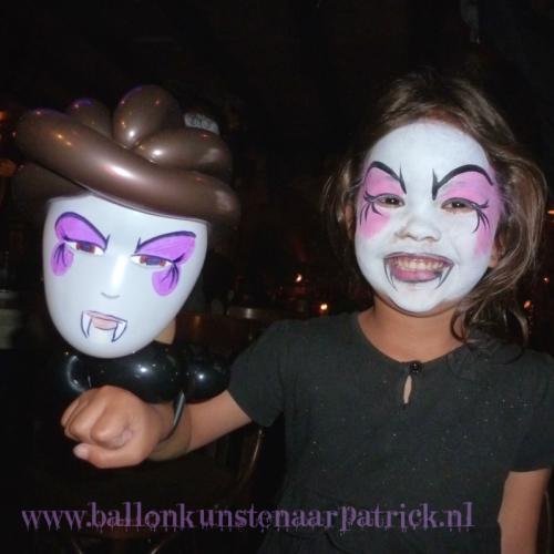 Net als haar schmink