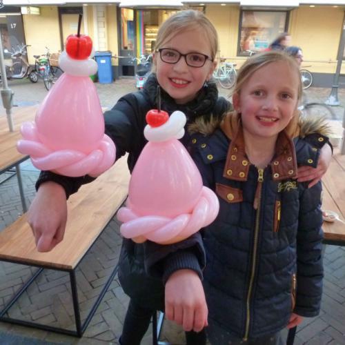 IJssalon - volgens mij is het aardbei...