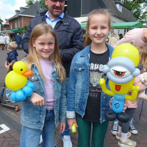 Braderie - badeend en Minion